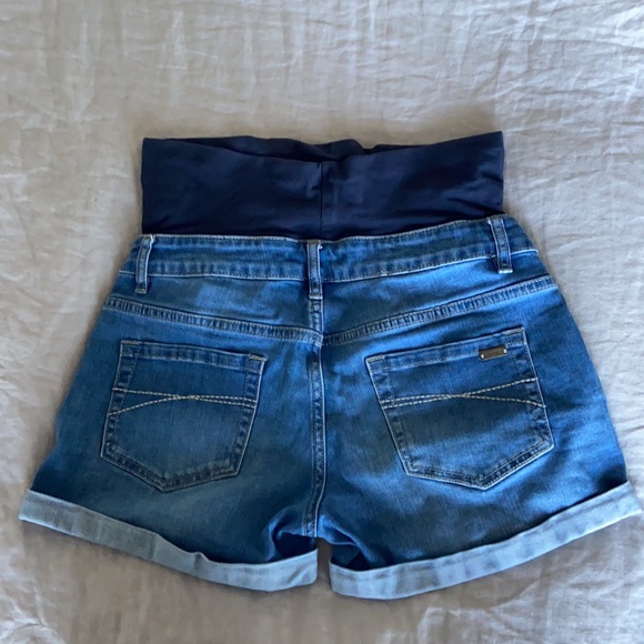 Ripe maternity Jean shorts - Picture 2 of 3